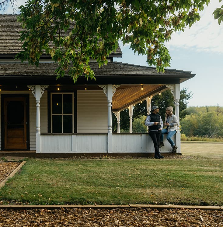 Descriptive alt text